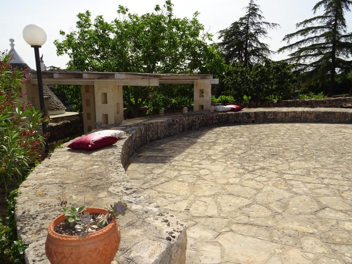 Trulli Di Zia Tata Guest House Locorotondo Exterior foto