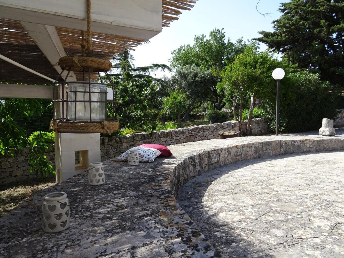 Trulli Di Zia Tata Guest House Locorotondo Exterior foto