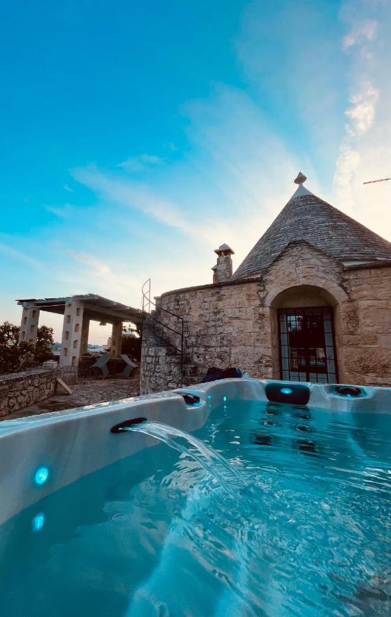 Trulli Di Zia Tata Guest House Locorotondo Exterior foto
